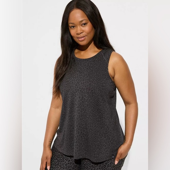 Happy Camper by Torrid Performance Cotton High Neck Leopard Active Tank Size 2X - Picture 1 of 8